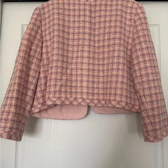Ann Taylor Cropped Pink Tweed Jacket and Skirt Set - Picture 5 of 10